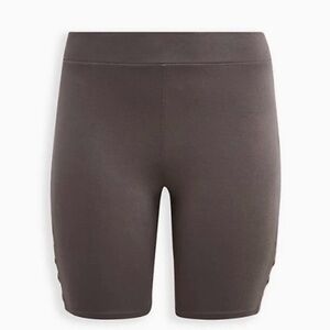Torrid 9 inches waistband bike shorts snap summer shorts active size‎ medium 0X